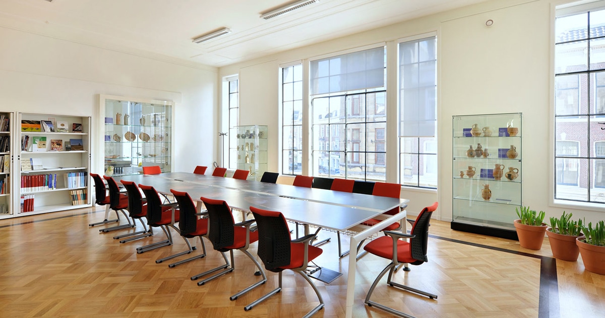 2023-de-Tempel-1200x630-interior-conference-room